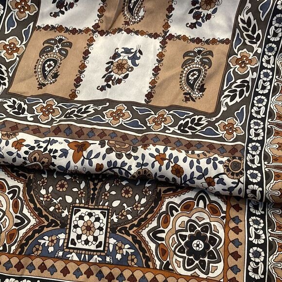 Adrienne Landau studio, silk scarf - Picture 5 of 5